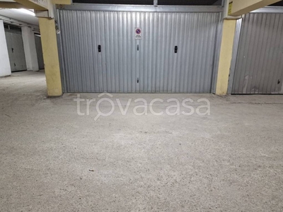 Garage in vendita ad Ardea via teseo