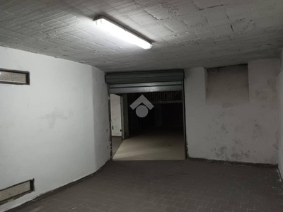 Garage in vendita ad Aversa via quinto orazio flacco