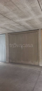 Garage in vendita ad Azzano San Paolo via Alcide De Gasperi, 2
