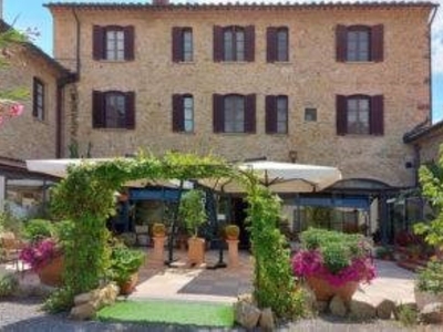Hotel in vendita a Volterra