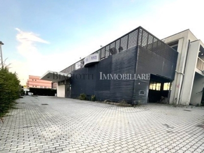 Immobile Industriale in vendita a Livorno
