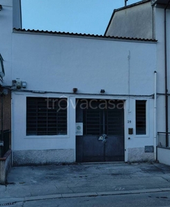 Magazzino in in vendita da privato a Prato via Gabriele Rossetti, 29
