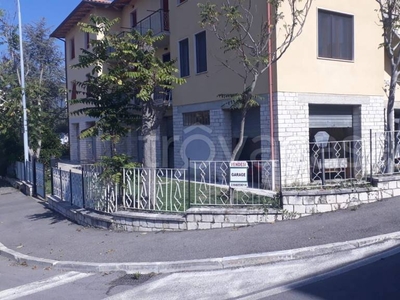 Magazzino in in vendita da privato a Rapolano Terme piazza Guido Rossa, 1