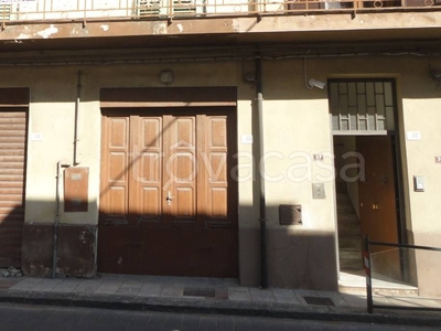 Magazzino in vendita a Villafranca Tirrena via Dante Alighieri, 35