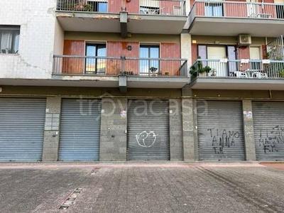 Negozio in vendita a Foggia via Padre Antonio da Olivadi