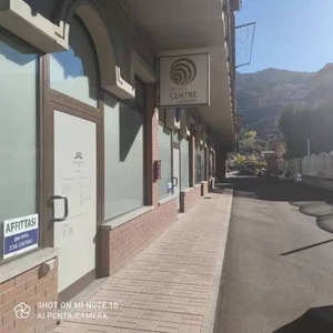 Negozio in vendita ad Aosta corso Lancieri