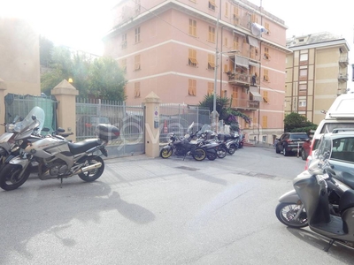 Posto Auto in vendita a Genova passo Armando Vezzelli