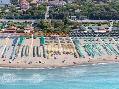 Stabilimento Balneare in vendita a Camaiore