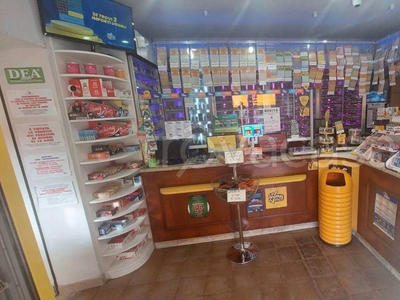 Tabaccheria in vendita a Spoleto viale Guglielmo Marconi