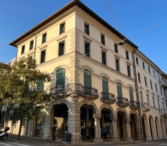Ufficio in in vendita da privato a Conegliano via Camillo Benso di Cavour, 36