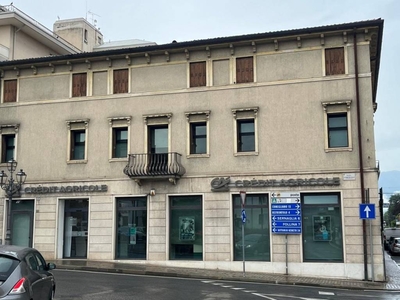 Ufficio in vendita a Pieve di Soligo via garibaldi, 1