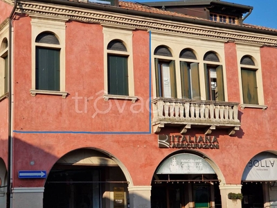 Ufficio in vendita a Piove di Sacco piazza Vittorio Emanuele II