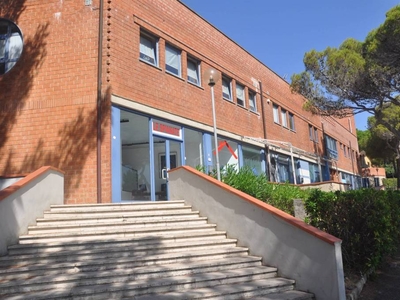 Ufficio in vendita a Rosignano Marittimo località Le Spianate
