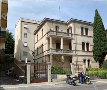 Ufficio in vendita ad Arezzo via Petrarca 37