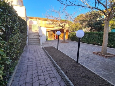 Villa in affitto a Rosignano Marittimo via Calabria