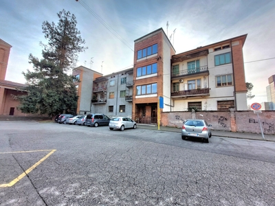 Appartamento con terrazzi in piazza fratelli cervi 10/a, Rovigo