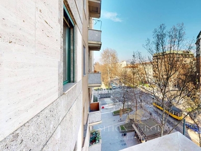 Appartamento di lusso di 111 m² in vendita Corso Sempione, 11, Milano, Lombardia