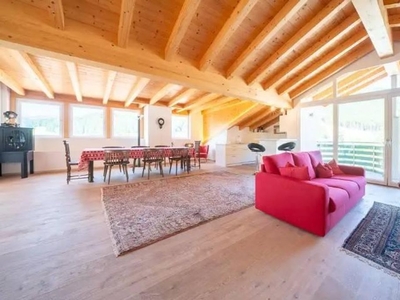 Prestigioso appartamento di 192 m² in vendita Via Roma, Brennero - Brenner, Bolzano, Trentino - Alto Adige