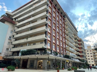 Appartamento in Vendita in Via Empedocle Restivo 94 a Palermo