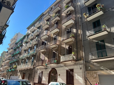 Appartamento in Vendita in Via Giusti 14 a Taranto