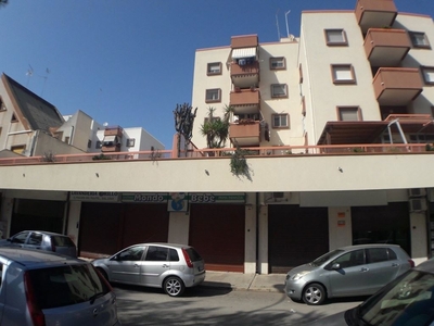 Appartamento in Via Enrico Fermi, Barletta (BT)