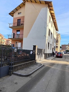 Appartamento in Via Federico Petiva , 6, Biella (BI)
