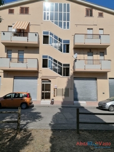 Appartamento in Via Pio IX, San Salvo, 5 locali, 2 bagni, garage