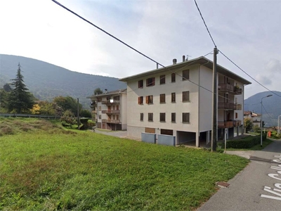 Bilocale in Via Colle Gallo 14, Albino, 1 bagno, giardino in comune