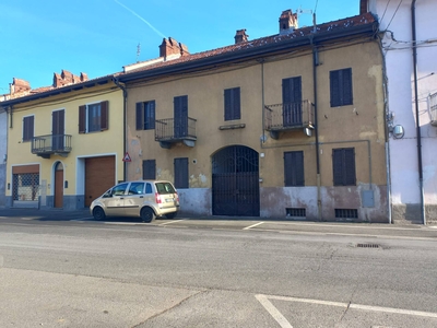 Casa indipendente con terrazzo a San Giorgio Canavese