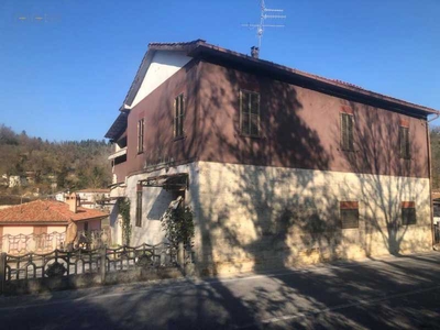 Casa Indipendente in Vendita ad Roccafluvione - 85000 Euro