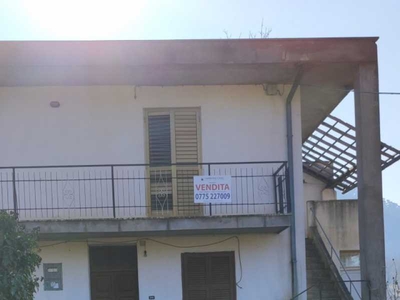 Casa Semindipendente in Vendita ad Alatri - 70000 Euro
