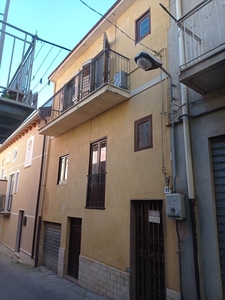Casa singola in Via Trappeti 95 a San Cataldo
