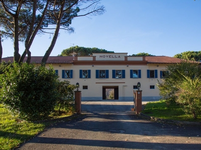 Casale di 3300 mq in vendita Malnate, Lombardia