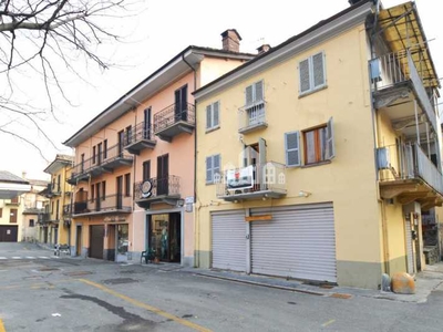 Edificio-Stabile-Palazzo in Vendita ad Pont-canavese - 299000 Euro