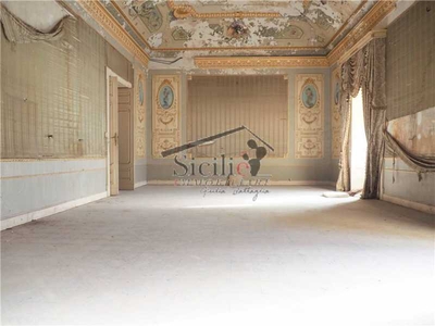 Edificio-Stabile-Palazzo in Vendita ad Scicli - 960000 Euro