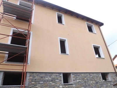 Edificio-Stabile-Palazzo in Vendita ad Stellanello - 98000 Euro
