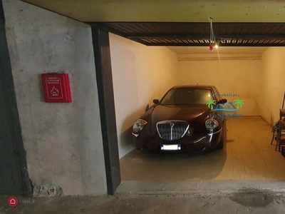 Garage/Posto auto in Vendita in a Andora