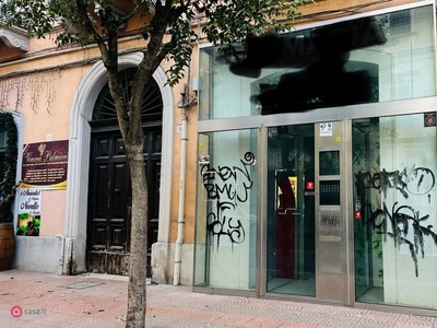 Negozio/Locale commerciale in Vendita in Via Principe Amedeo 116 a Taranto