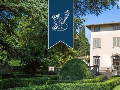 Esclusiva villa di 2000 mq in vendita Lucca, Italia