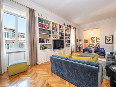Appartamento di prestigio di 280 m² in affitto Roma, Lazio