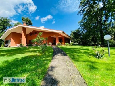 Villa arredata con terrazzo Giustiniana, olgiata, cesano