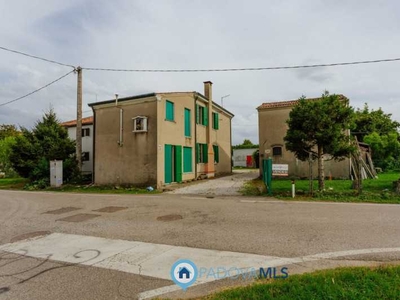 Villa Bifamiliare in Vendita ad Conselve - 85000 Euro