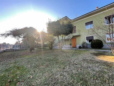 Villa Bifamiliare in Vendita ad Luisago - 242000 Euro