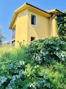 Villa con terrazzo a Castiglione in Teverina