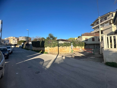 Villa da ristrutturare in zona Mare San Leone a Agrigento