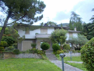 villa in Vendita ad Brescia - 741375 Euro