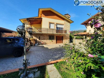 Villa in Vendita ad Massarosa - 369800 Euro