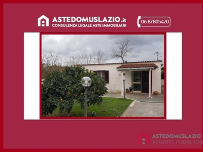 Villa in Vendita ad Terracina - 123018 Euro