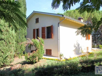 villa in Vendita ad Todi - 130000 Euro