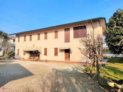 Villa in Vendita in Castellana 78 a Martellago